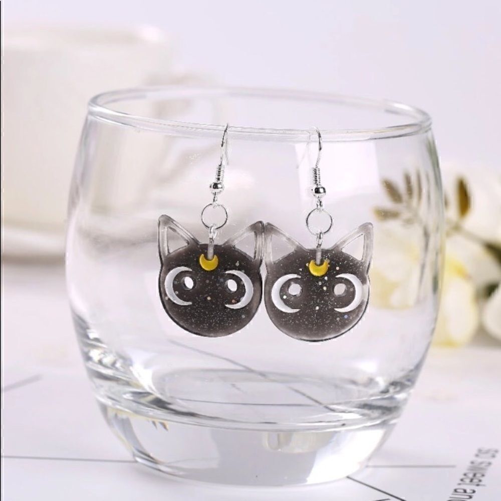 Luna Black Cat Resin Drop Earrings